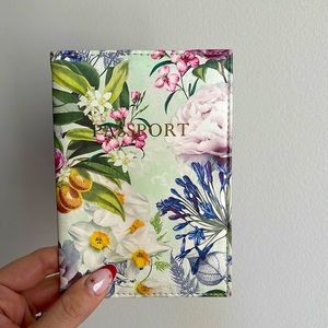Indigo floral print passport cover flowers feminine romantic roses.
